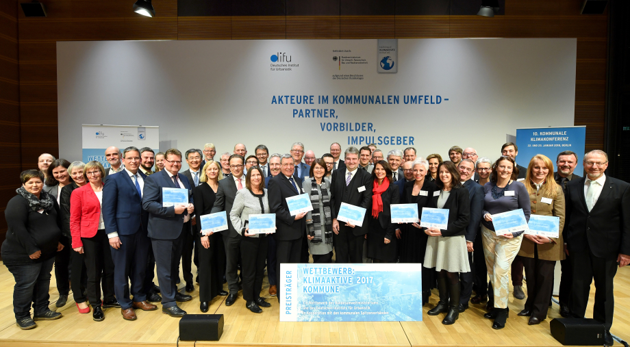 Preisträgerinnen und Preisträger des Wettbewerbs  Klimaaktive Kommune im Jahr 2017
