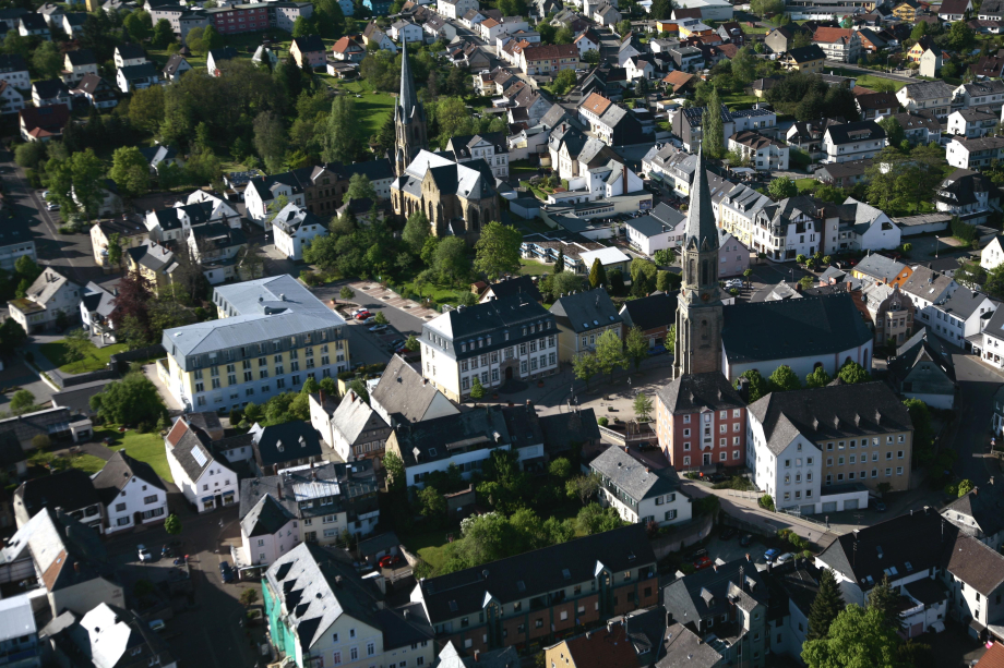 Luftbild der Nationalpark- und Kreisstadt Birkenfeld