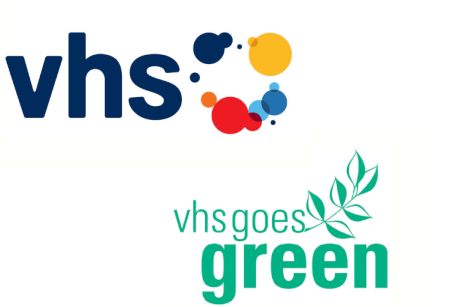 Logos von "VHS" und "VHS goes green"