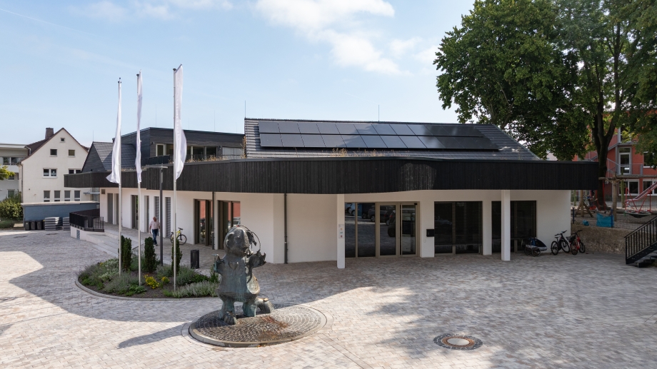 Vom alten Supermarkt zum nachhaltig sanierten Begegnungszentrum