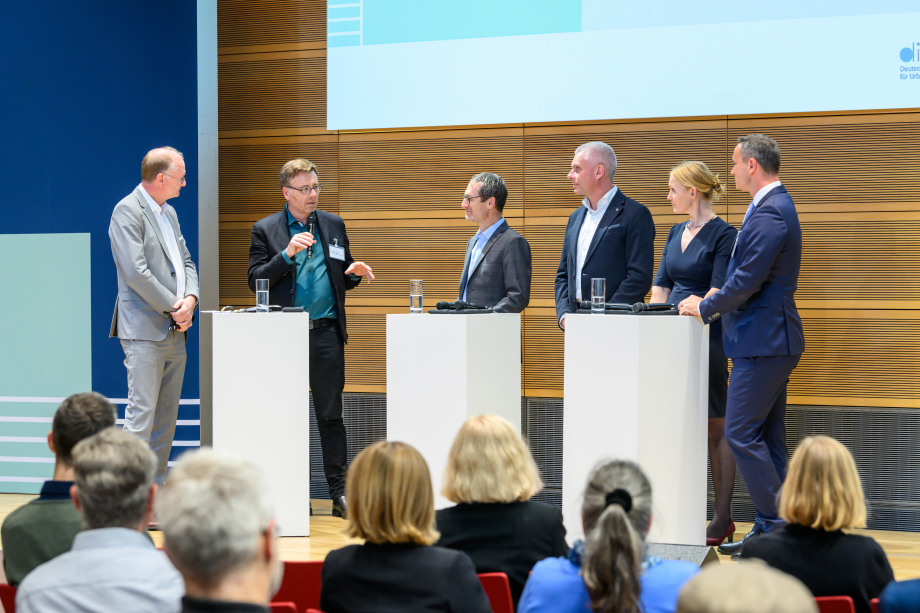 Diskussionsrunde zum Konferenzauftakt 