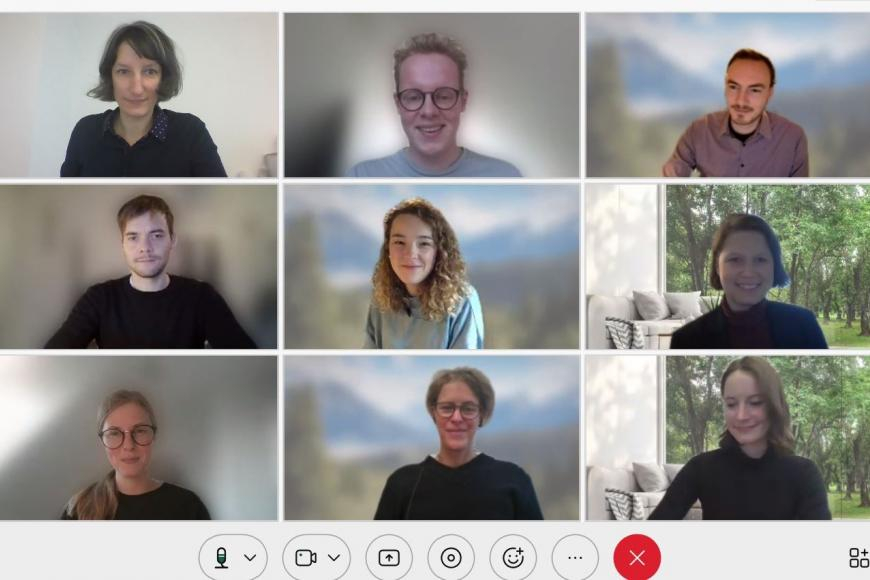 Das Bild zeigt einen Computer-Screenshot von einer digitalen Telefonkonferenz von Irina Leibold mit ihrem Team.