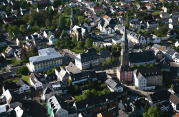 Luftbild der Nationalpark- und Kreisstadt Birkenfeld