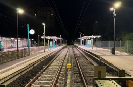 Bahnstation Ginnheim in Frankfurt mit neuer Beleuchtung