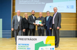 Preisträger*innen aus Große Kreisstadt Fürstenfeldbruck auf dem Podium