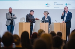 Podiumsgespräch „Klimagerecht und sozialverträglich – Kommunen im Wandel“ mit Bernd Düsterdiek vom Deutschen Städte- und Gemeindebund, Dr. Klaus Ritgen vom Deutschen Landkreistag und Tanja Kenkmann vom Öko-Institut Freiburg