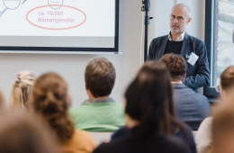 Forum 1: Klimaschutz sozial gestalten: Kommunale Impulse für eine gerechte Teilhabe. Referent Oliver Bock, Stadt Tuttlingen, Abteilungsleitung Stadtplanung und Mobilität